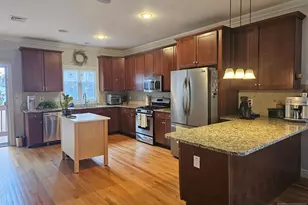376 Aurora Ave A, Cliffside Park, NJ 07010 - Photo 1