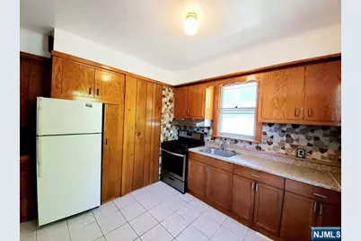 557 Grand Avenue 2nd Fl #2nd FL, Leonia, NJ 07605 - Photo 9