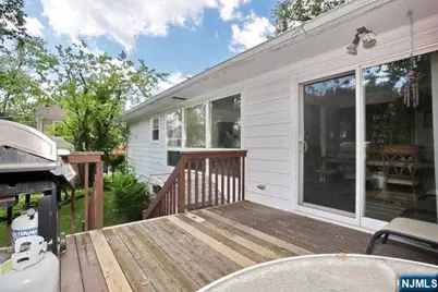 65 Haven Avenue, Bergenfield, NJ 07621 - Photo 25