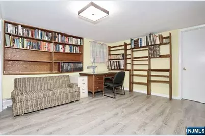 65 Haven Avenue, Bergenfield, NJ 07621 - Photo 21