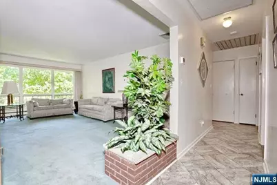 65 Haven Avenue, Bergenfield, NJ 07621 - Photo 3