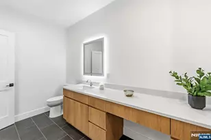 561-565 Broadway D, Westwood, NJ 07675 - Photo 9