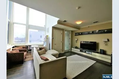 255 Laird Avenue 15 #15, Cliffside Park, NJ 07010 - Photo 11