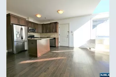 255 Laird Avenue 15 #15, Cliffside Park, NJ 07010 - Photo 31