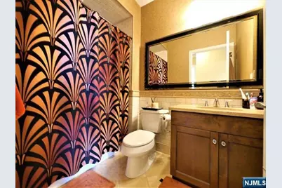 255 Laird Avenue 15 #15, Cliffside Park, NJ 07010 - Photo 23