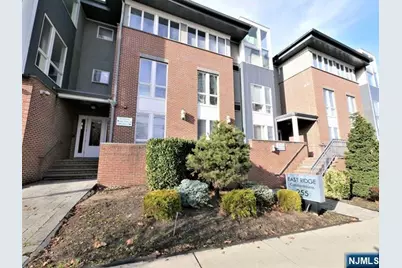255 Laird Avenue 15 #15, Cliffside Park, NJ 07010 - Photo 25