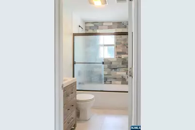 20 Greenwood Avenue, Wanaque, NJ 07420 - Photo 11
