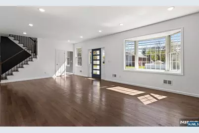 390 Pascack Road, Washington Township, NJ 07676 - Photo 7