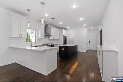 390 Pascack Road, Washington Township, NJ 07676 - Photo 11