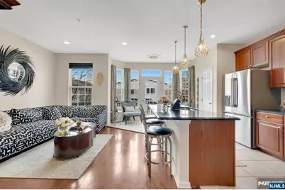 5 Creekside Court, Secaucus, NJ 07094 - Photo 17