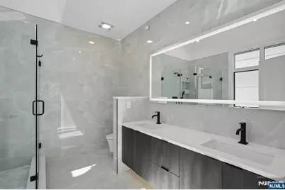 2189 Jones Road, Fort Lee, NJ 07024 - Photo 15