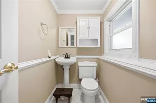 8 Nottingham Dr, East Brunswick Township, NJ 08816 - Photo 13