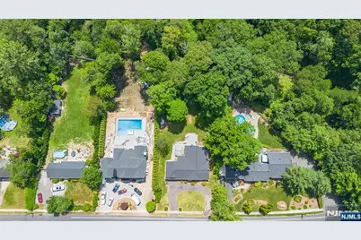 777 Washington Avenue, Washington Township, NJ 07676 - Photo 25
