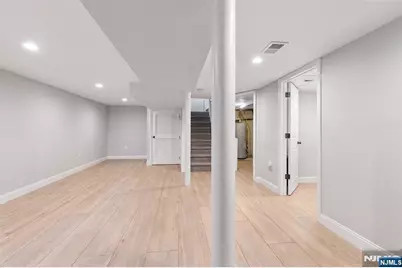 125 N 1st Street, Bergenfield, NJ 07621 - Photo 25