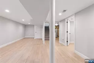 125 N 1st St, Bergenfield, NJ 07621 - Photo 25