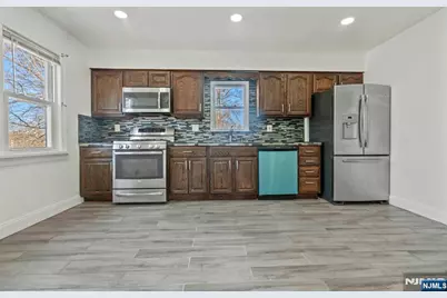 254 Lexington Avenue 2 #2, Dumont, NJ 07628 - Photo 1