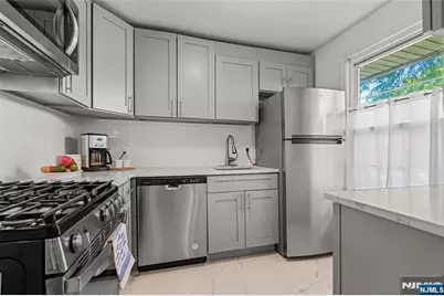 23-08 Howard D #D, Fair Lawn, NJ 07410 - Photo 7