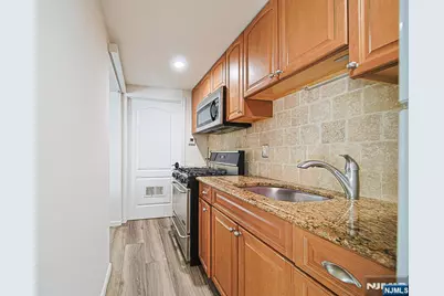 897 Virgil Avenue, Ridgefield, NJ 07657 - Photo 45