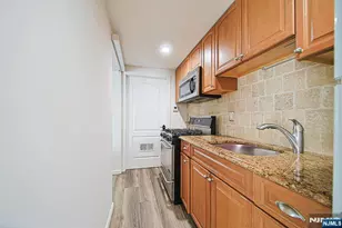 897 Virgil Ave, Ridgefield, NJ 07657 - Photo 45