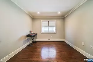 897 Virgil Ave, Ridgefield, NJ 07657 - Photo 43
