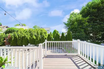 897 Virgil Avenue, Ridgefield, NJ 07657 - Photo 9