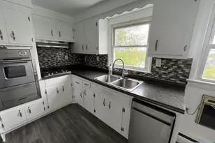117 Feronia Way 2nd Floor, Rutherford, NJ 07070 - Photo 5