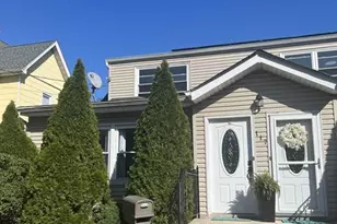 117 Feronia Way 2nd Floor, Rutherford, NJ 07070 - Photo 1