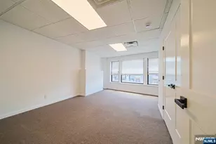 1 Columbia Ave 1, Palisades Park, NJ 07650 - Photo 17