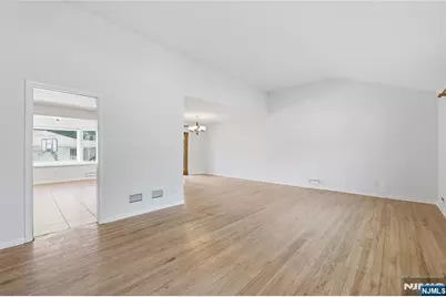 164 Gordon Court, Oradell, NJ 07649 - Photo 5