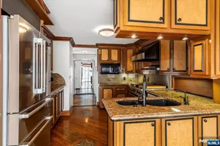 200 Old Palisade Road Th5, Fort Lee, NJ 07024 - Photo 17