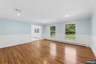 2 W Gate Rd, Saddle River, NJ 07458 - Photo 5