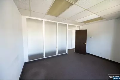 11 W Passaic Street 6 #6, Rochelle Park Township, NJ 07662 - Photo 3