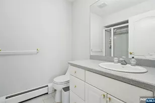 32 Laurie Dr, Englewood Cliffs, NJ 07632 - Photo 39