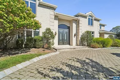 32 Laurie Drive, Englewood Cliffs, NJ 07632 - Photo 1
