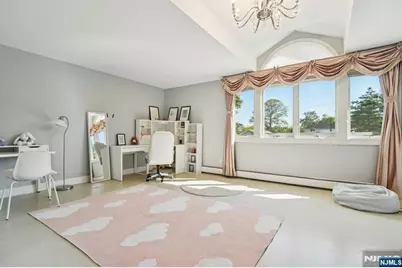 32 Laurie Drive, Englewood Cliffs, NJ 07632 - Photo 25