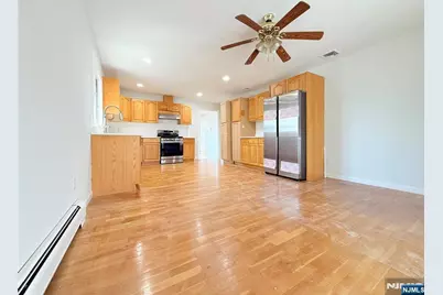508 Glen Avenue B #B, Palisades Park, NJ 07650 - Photo 3