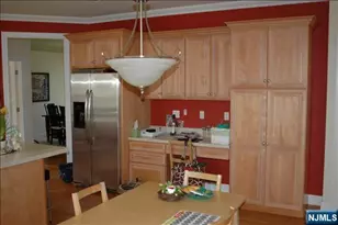 10 Lee Ct, Waldwick, NJ 07463 - Photo 5