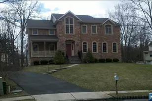 10 Lee Ct, Waldwick, NJ 07463 - Photo 1