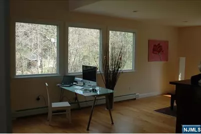 10 Lee Court, Waldwick, NJ 07463 - Photo 3