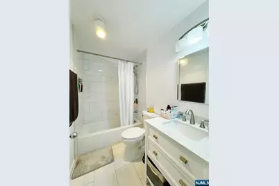 99 Teaneck Road 305 #305, Ridgefield Park, NJ 07660 - Photo 7