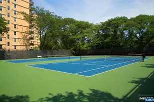 2200 N Central Road 2V, Fort Lee, NJ 07024 - Photo 23