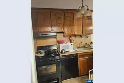 2200 N Central Road 2V #2V, Fort Lee, NJ 07024 - Photo 9