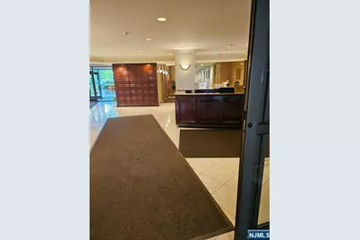 2200 N Central Road 2V #2V, Fort Lee, NJ 07024 - Photo 9