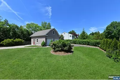 217 Elmwood Avenue, Ho Ho Kus, NJ 07423 - Photo 35