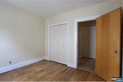 189 Hawthorne Avenue 1st Flr #1st flr, Hawthorne, NJ 07506 - Photo 9