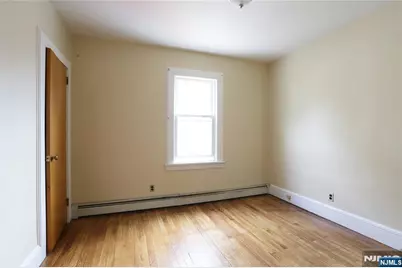 189 Hawthorne Avenue 1st Flr #1st flr, Hawthorne, NJ 07506 - Photo 7