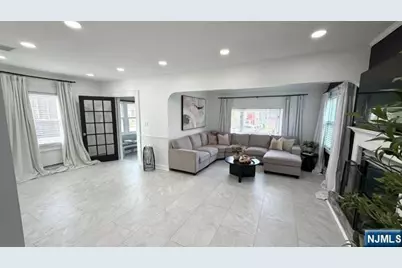49 Orange Avenue, Elmwood Park, NJ 07407 - Photo 9