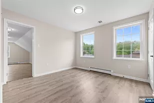 128 Big Piece Rd, Fairfield, NJ 07004 - Photo 19