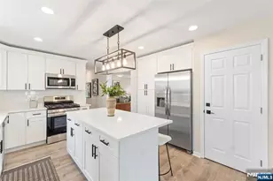 128 Big Piece Rd, Fairfield, NJ 07004 - Photo 9