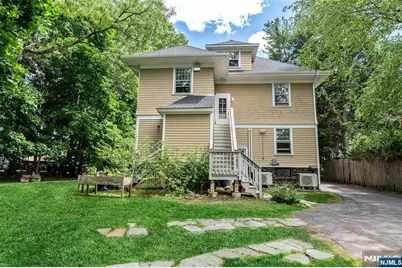 34 Washington Place 2nd Floor #2nd Floor, Ridgewood, NJ 07450 - Photo 17